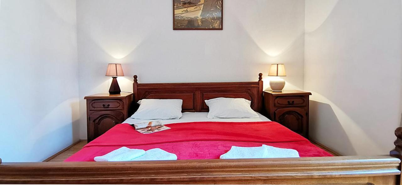 Apartments And Rooms Marija Budva Bagian luar foto