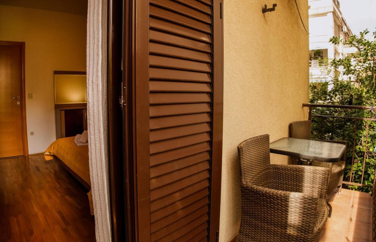 Apartments And Rooms Marija Budva Bagian luar foto