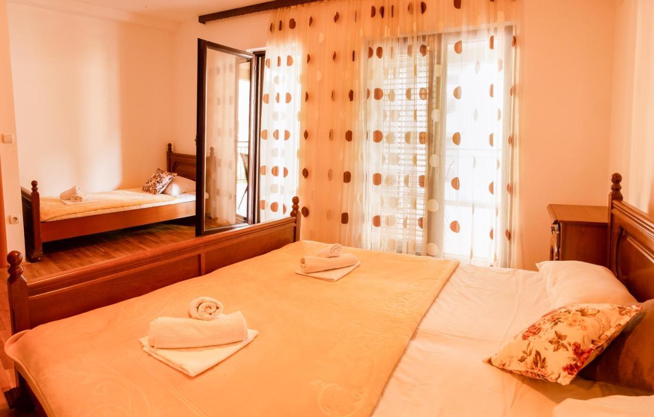 Apartments And Rooms Marija Budva Bagian luar foto