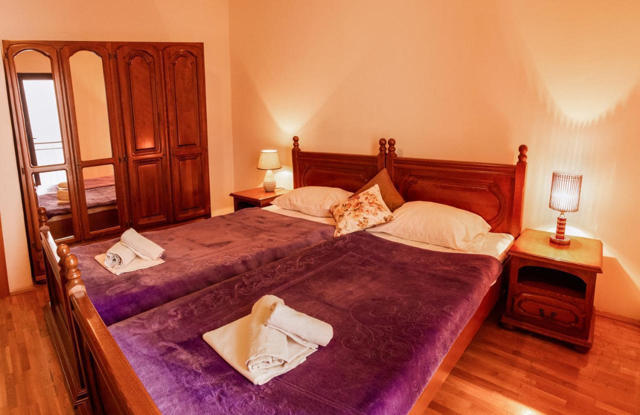 Apartments And Rooms Marija Budva Bagian luar foto