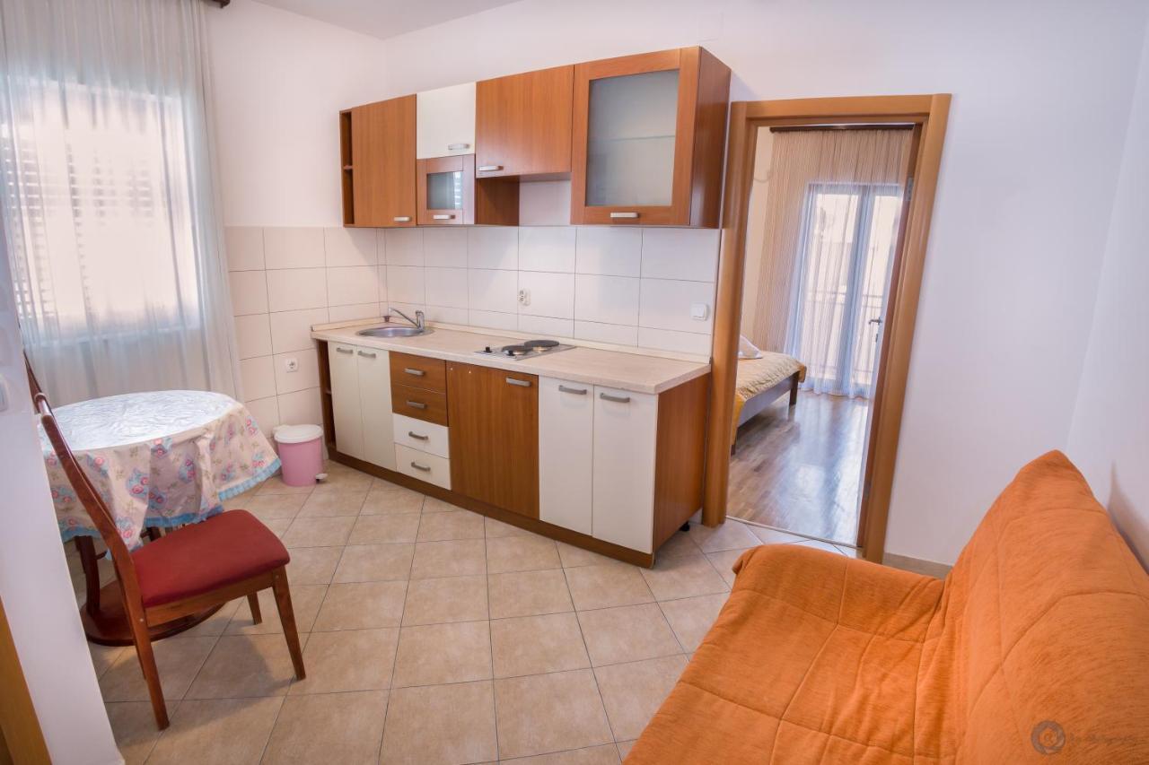Apartments And Rooms Marija Budva Bagian luar foto