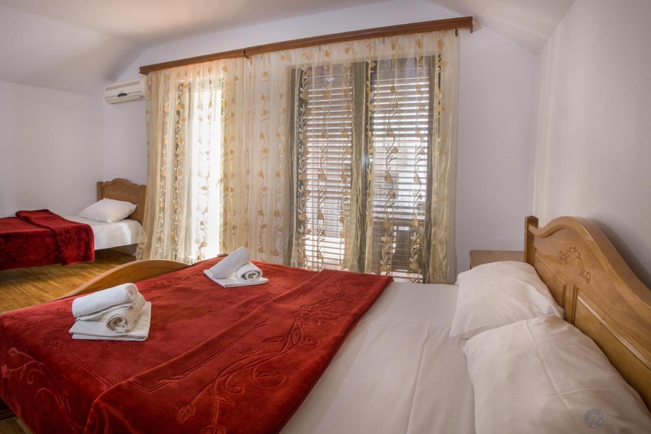 Apartments And Rooms Marija Budva Bagian luar foto