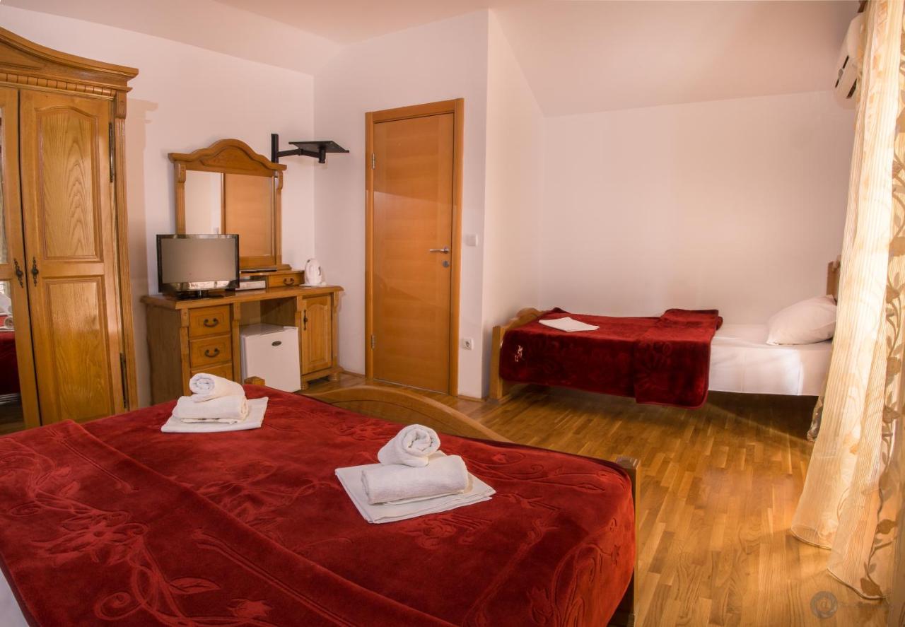 Apartments And Rooms Marija Budva Bagian luar foto